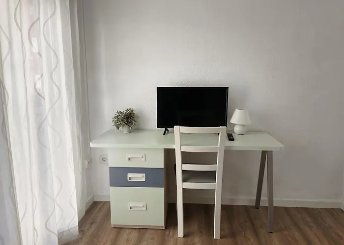 Habitacion Bien Situada, Comoda Y Nueva