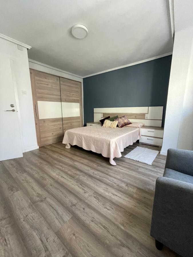 Habitación En Piso Compartido * Valência