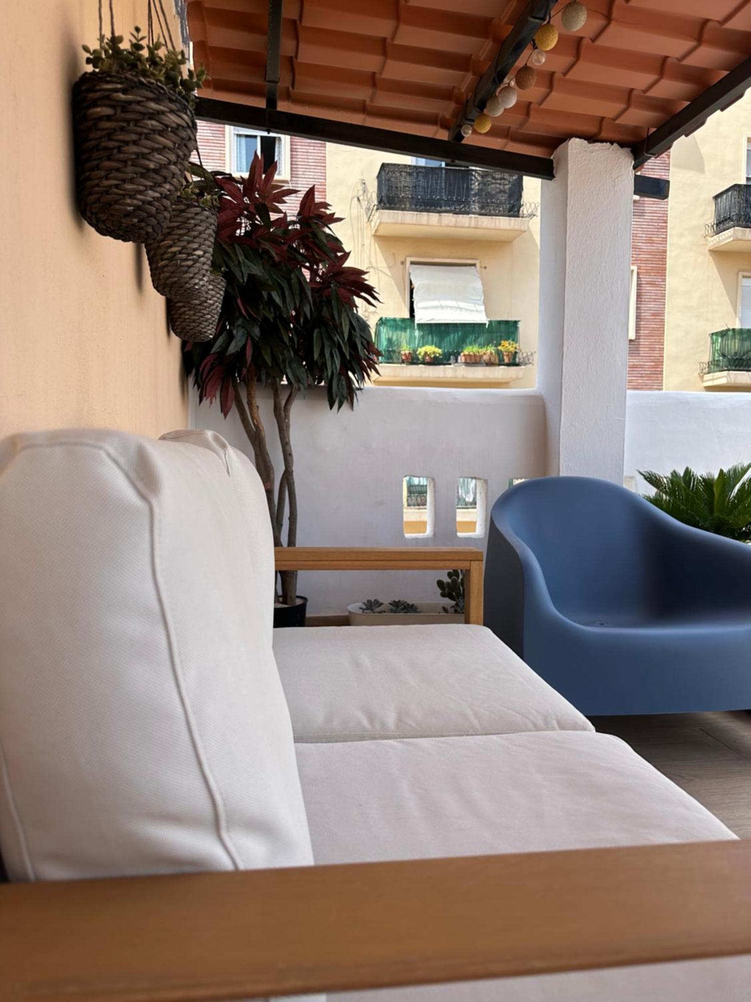 Bien Situada, Comoda Y Nueva Homestay Valencia